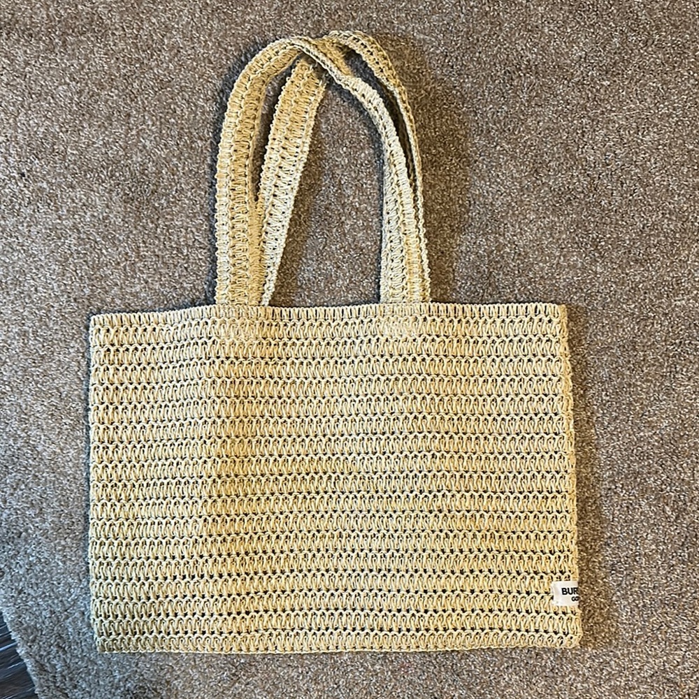 NWOT Burberry Goddess Cream Woven Tote Bag